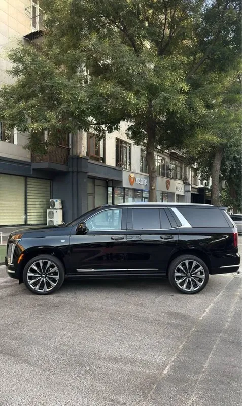 Cadillac Escalade Premium Luxury 3 Cadillac Escalade Premium Luxury 3
