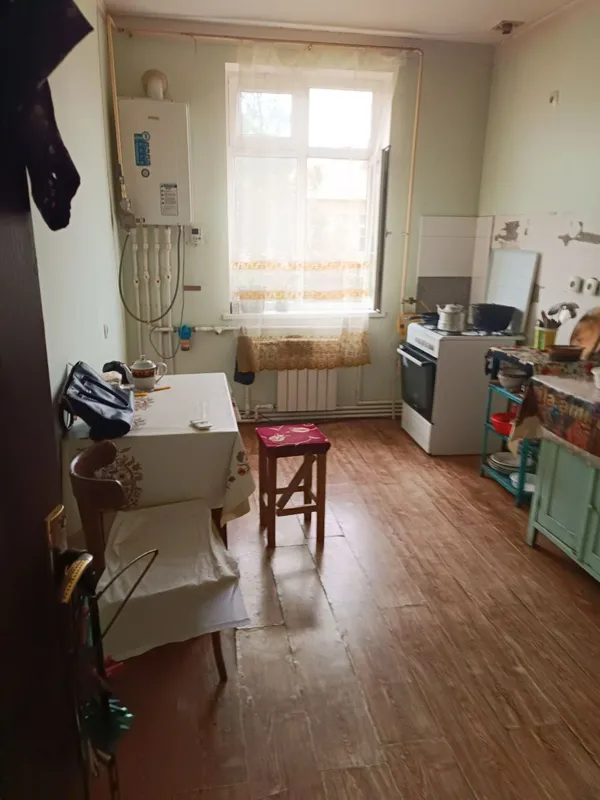 Продам 3х ком квартиру Нилуфар Старые сергели 70м² 2 этаж кирпич