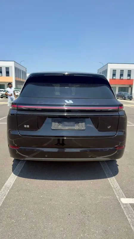 LI 7 /2024/ 27000 км/ 46500$ Эксплуатировался в Китае 5 LI 7 /2024/ 27000 км/ 46500$ Эксплуатировался в Китае 5