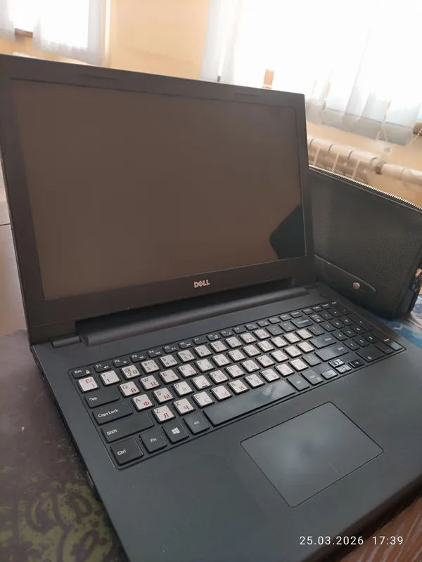 Dell Inspiron 1