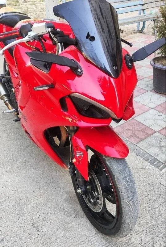 Мотоцыкл Ducati corse 1 Мотоцыкл Ducati corse 1