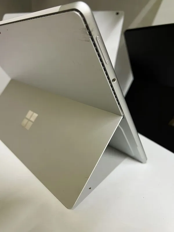 Surface Pro 8 планшет на Windows i5-1135g7 8gb ram PixelSence touch 5 Surface Pro 8 планшет на Windows i5-1135g7 8gb ram PixelSence touch 5