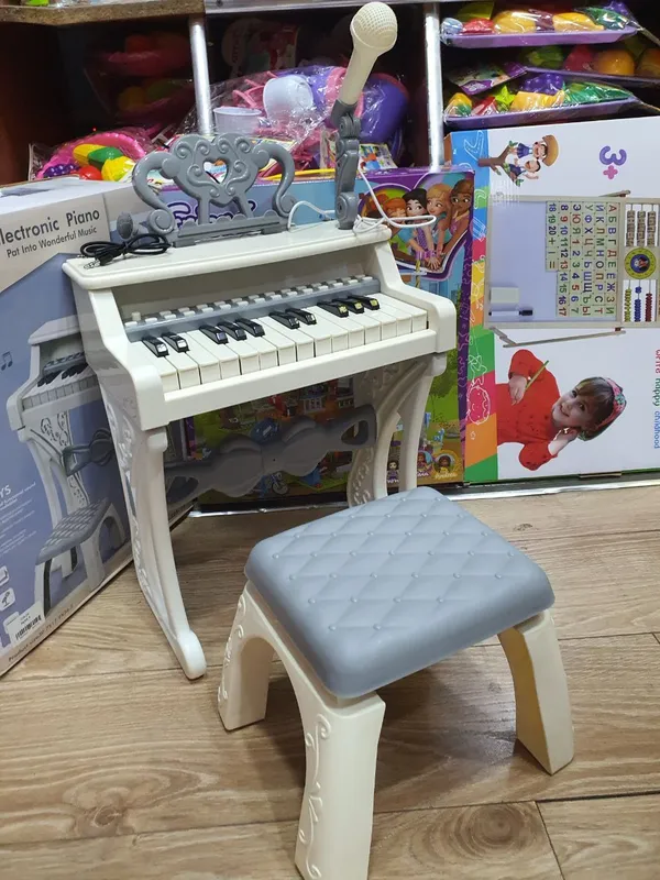 pianina stol 2 pianina stol 2