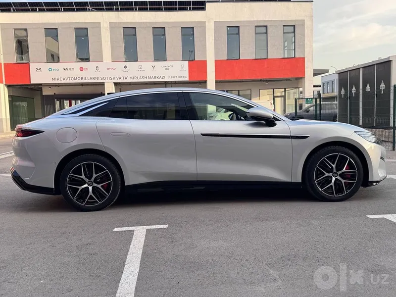 Срочно продаётся BYD Xan 5 Срочно продаётся BYD Xan 5