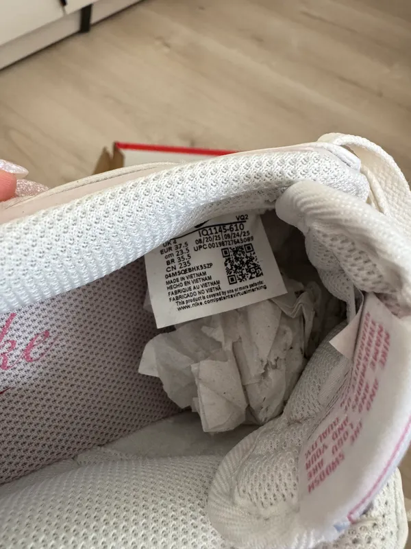 Ayollar krossovkasi Nike dunk low UK4 8 Ayollar krossovkasi Nike dunk low UK4 8