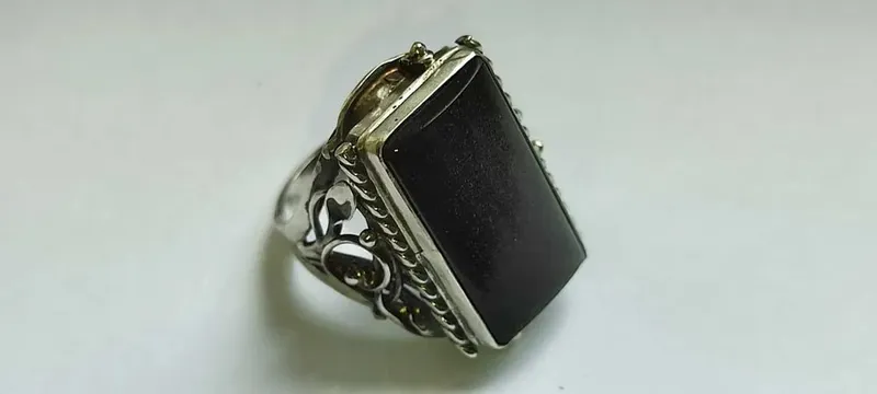 Серебряное кольцо с камнем ОБСИДИАН иридированный