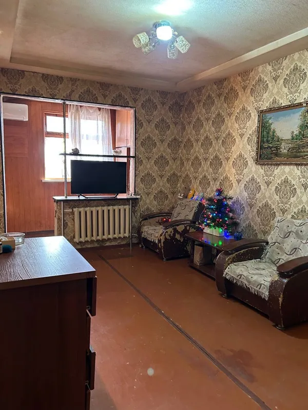 Чиланзар 9кв 2 комнатная срочно продам Чиланзар 9кв 2 комнатная срочно продам