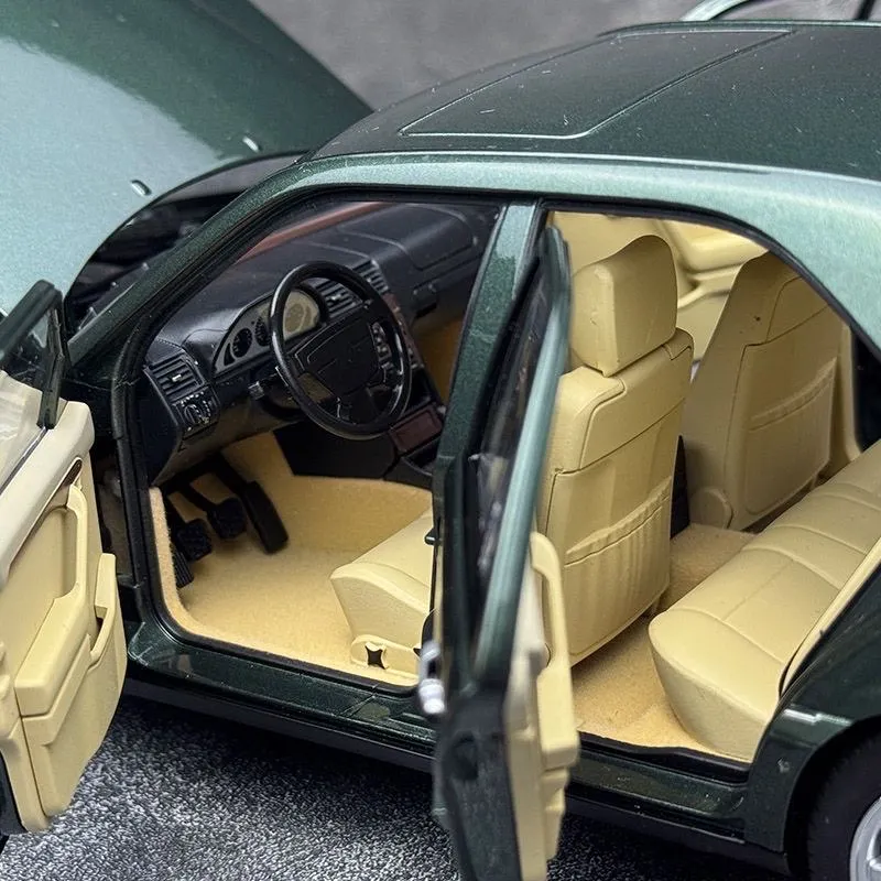 1:18 Mercedes C-Class 1993 kolleksion mashinacha 7 1:18 Mercedes C-Class 1993 kolleksion mashinacha 7