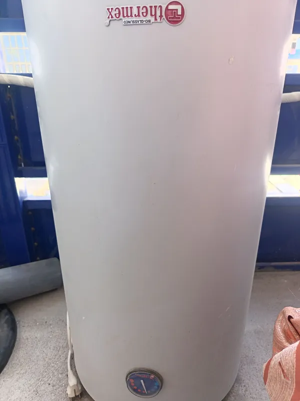 Ariston 100L