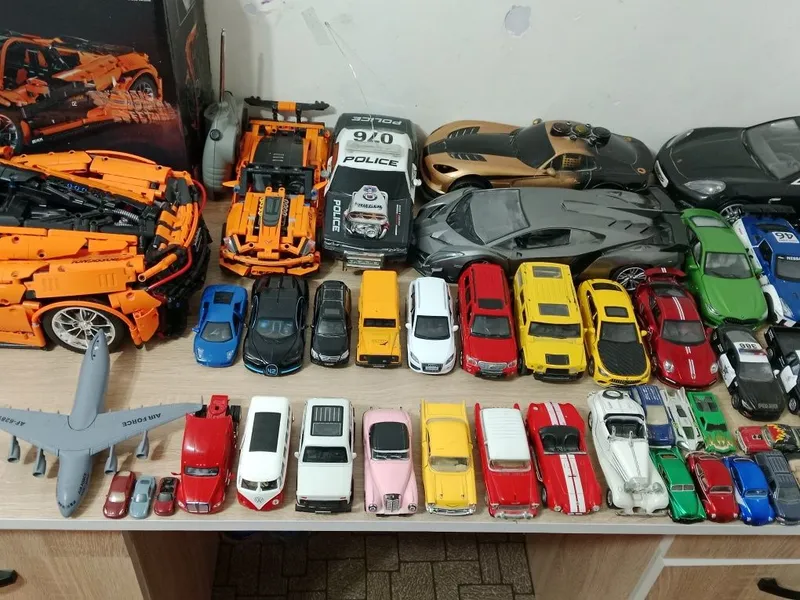 Срочно продам всю свою коллекцию машинок