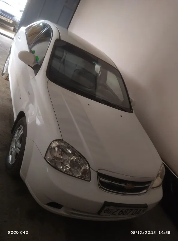 Lacetti avto sotiladi narxi kelishilgan xolda