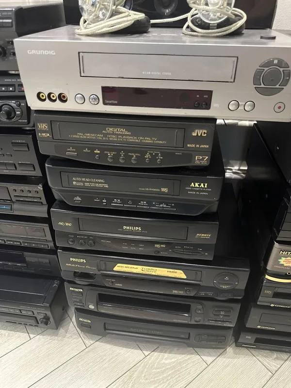 Техника Akai, Grundig, Technics, Hitachi , Sony, JVC, Aiwa, Philips — фото 2