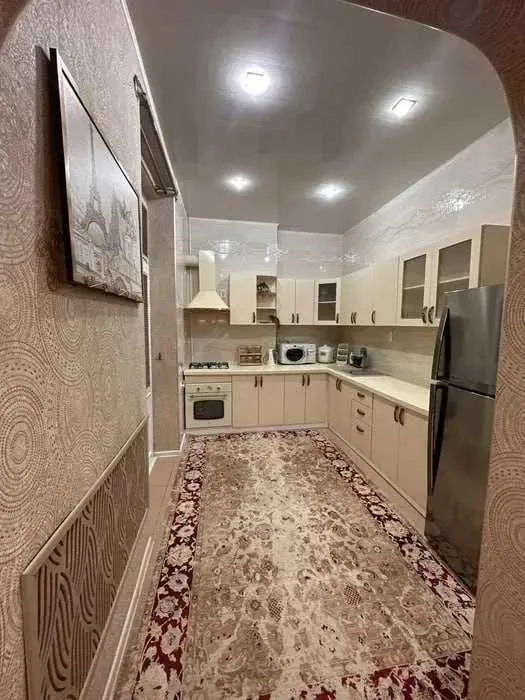 Shoshilinch ijaraga beriladi 2 xonali kvartira, C kvartal, Novza metro hududi *Й 3