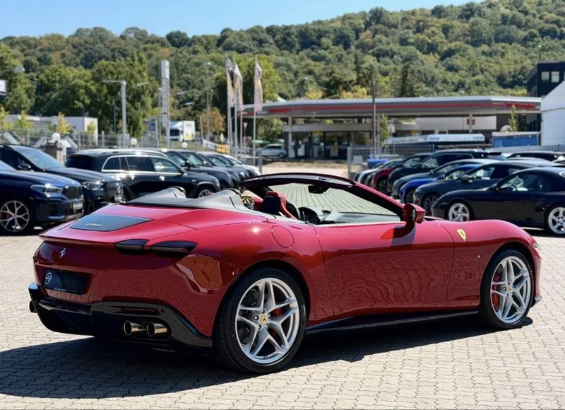 Ferrari Roma Spider 2026 3 Ferrari Roma Spider 2026 3