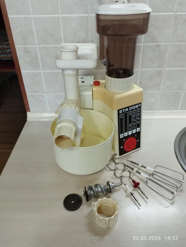Продается кухонный комбайн б/у в хорошем состоянии — фото 1