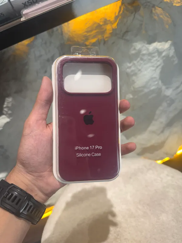 17 Pro selicone case chexol