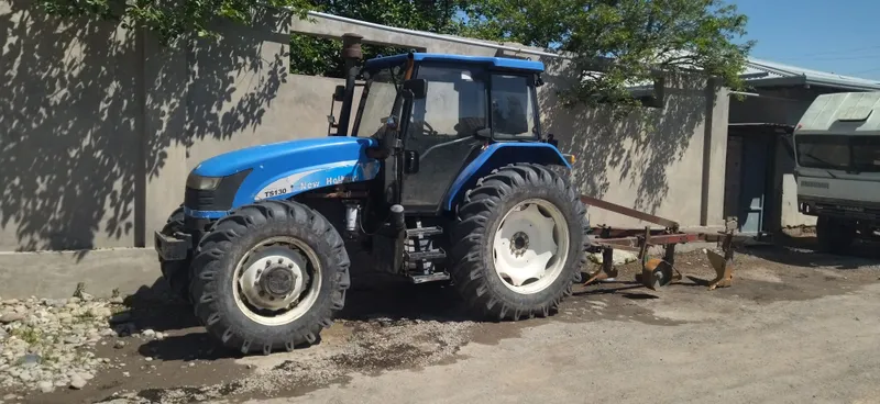 New Holland TS 130 — фото 1