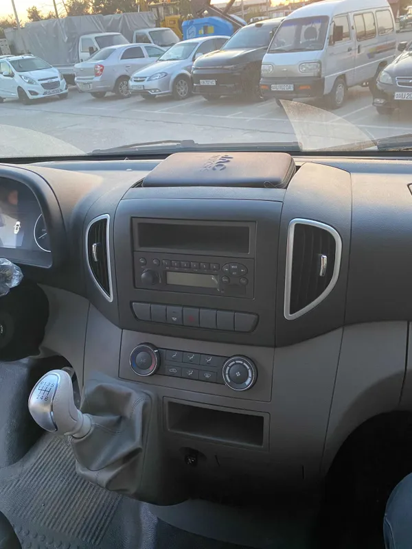 JAC Sunray VAN – Катта ҳажм, юқори қувват ва ишончлилик 5 JAC Sunray VAN – Катта ҳажм, юқори қувват ва ишончлилик 5