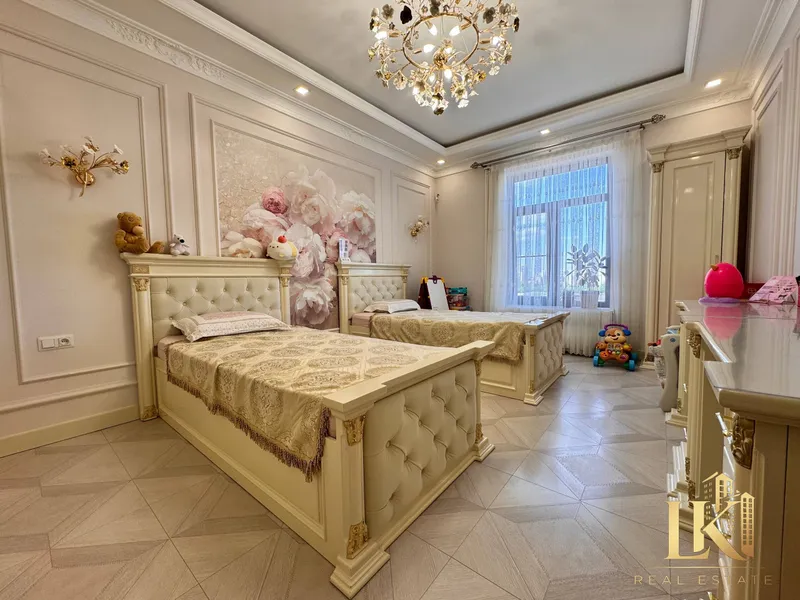 Продаётся 5-комнатная квартира, 187 м², 5/11, Алмазарский район (ориентир: ТЦ Riviera) 9 Продаётся 5-комнатная квартира, 187 м², 5/11, Алмазарский район (ориентир: ТЦ Riviera) 9