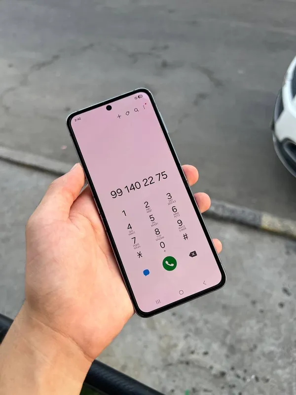 Samsung Z flip4 5