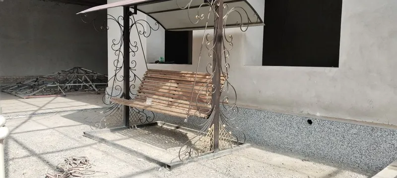 Том Навес Парник курамиз