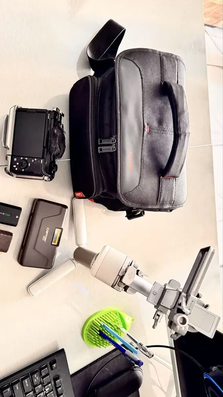 Sony zv 10 mark ii holati alo darajada 3 Sony zv 10 mark ii holati alo darajada 3