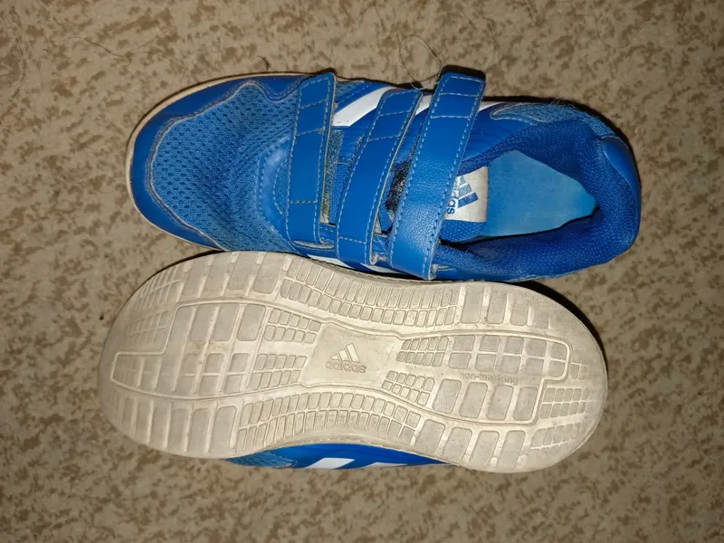 Adidas кроссовки — фото 1