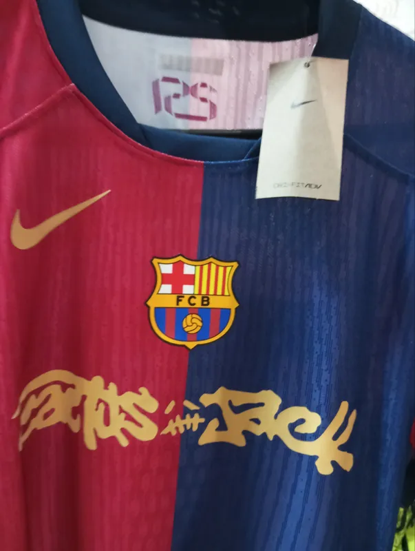 Barcelona Cactus Jack original futbolkasi 4 Barcelona Cactus Jack original futbolkasi 4