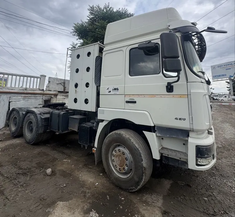 SHACMAN тягач газлик 420л сотилади срочно