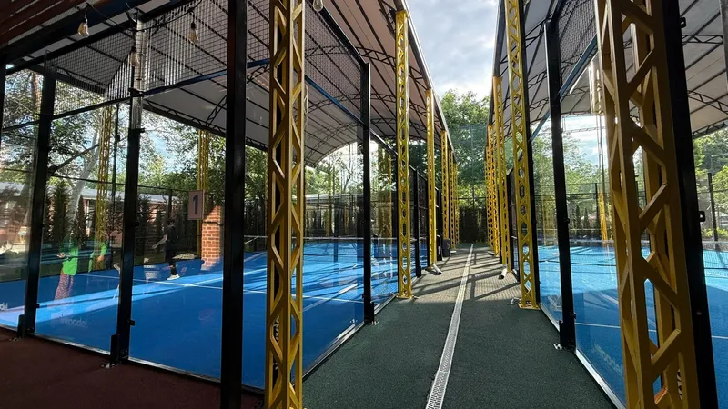 Padel kort Toshkent | 325 000 so'mdan 7