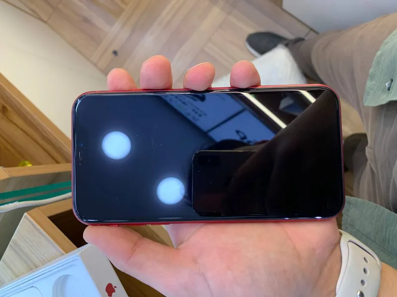 Iphone 11 Red, Tinniq — фото 2