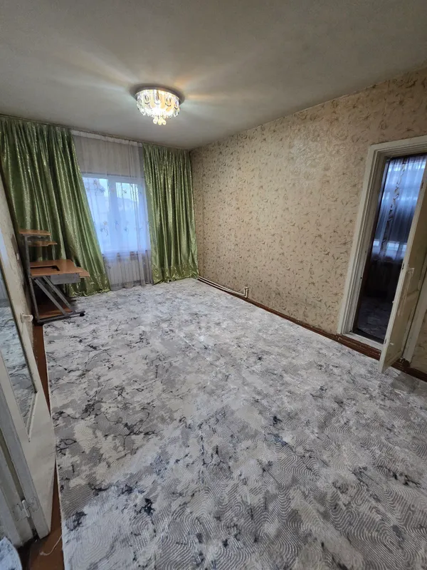 срочно 1 комнатная квартира 39м²