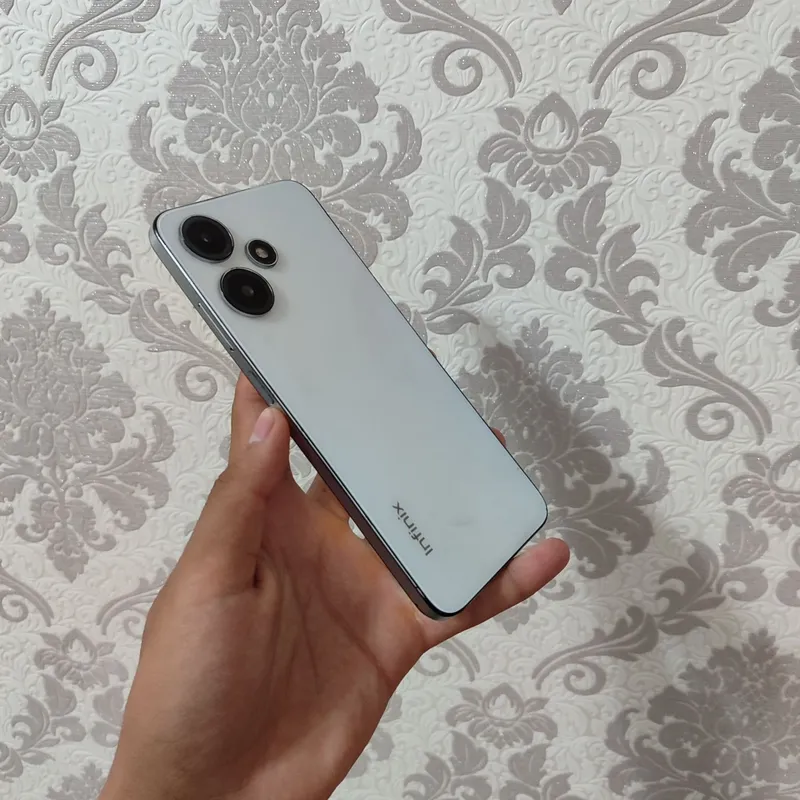 Infinix Hot 30i 128Gb Ram 8+8 Gb — фото 2