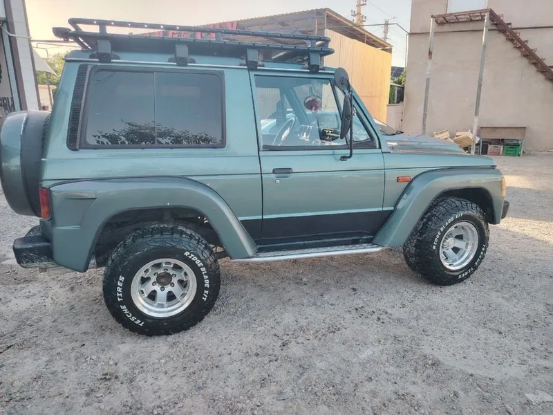 Mitsubishi Pojero 4