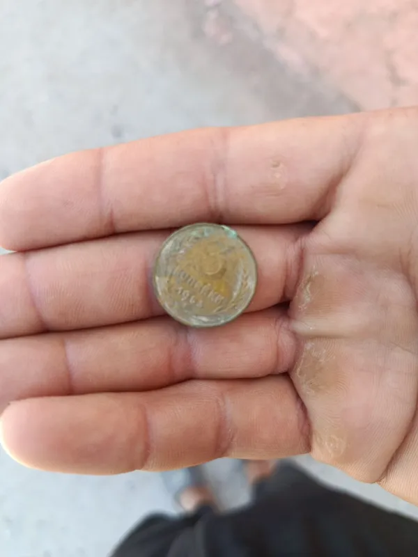 Tanga sotiladi 1953 yilniki 3 kopeka 3 Tanga sotiladi 1953 yilniki 3 kopeka 3