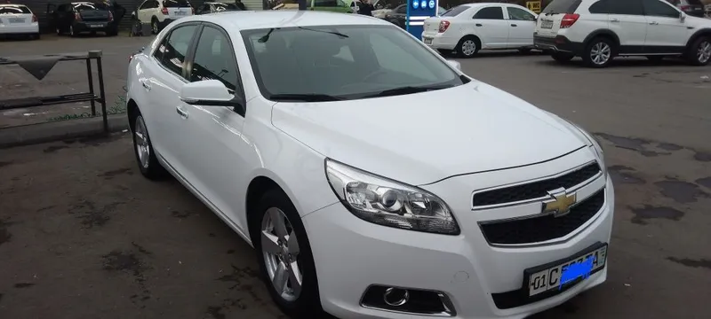 Malibu 1 pozitsiya 2012 yil 160 ming km Faqat benzinda yurgan kraska y 2