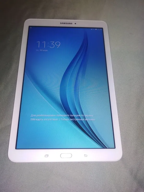 Планшет SAMSUNG tab E 9.6