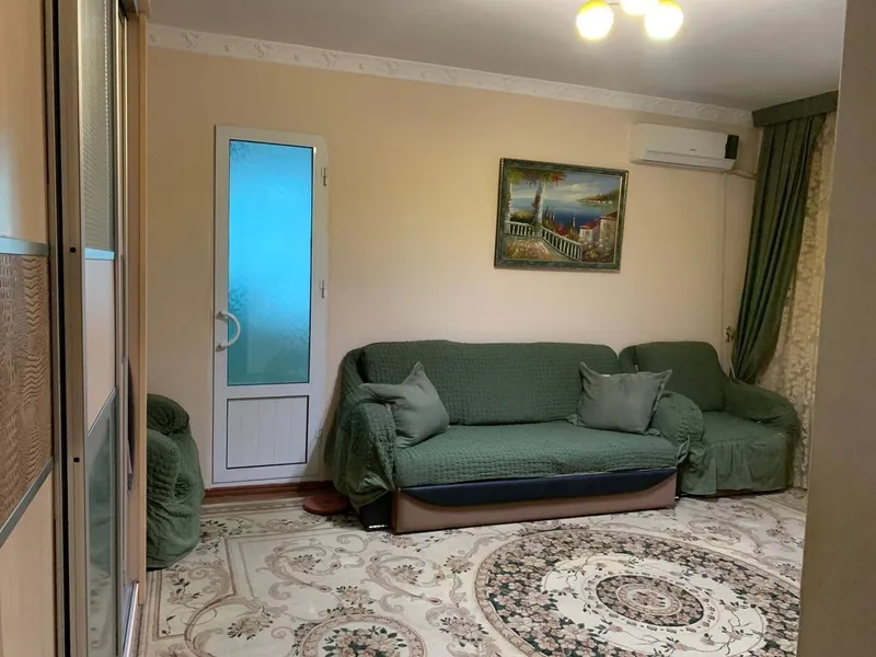 Продаётся однокомнатная квартира, раздельная планировка 1