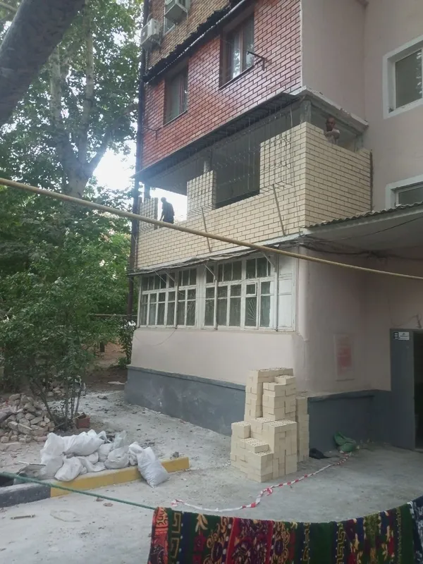 КладкаБалконаГиштКирпичБлокФасадПадрашивкаОблицовочныйКирпичомДемантаж — фото 1