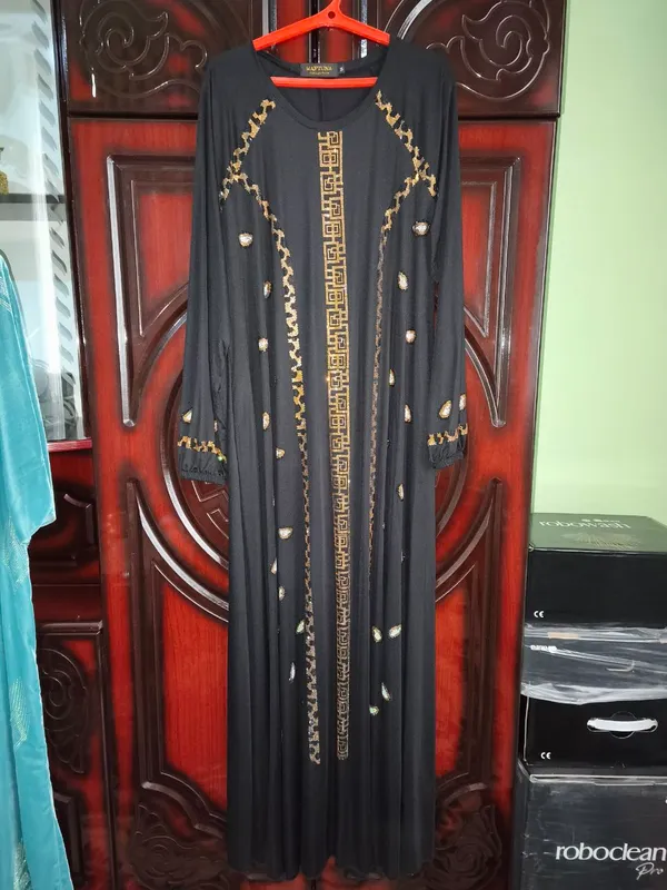 Oqshomlar uchun kuylak