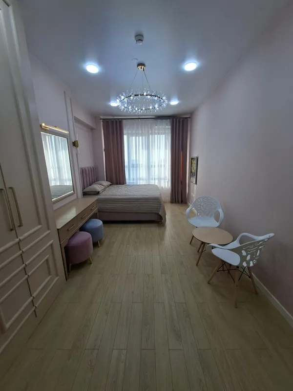 3-комнатная квартира в ЖК Akay City с ремонтом и мебелью 2