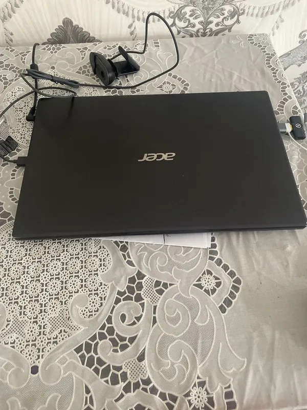 Acer Extensa 215-32: N4500, 4GB, 1TB. Holat yaxsh , Win 11 o'rnatilgan — фото 1