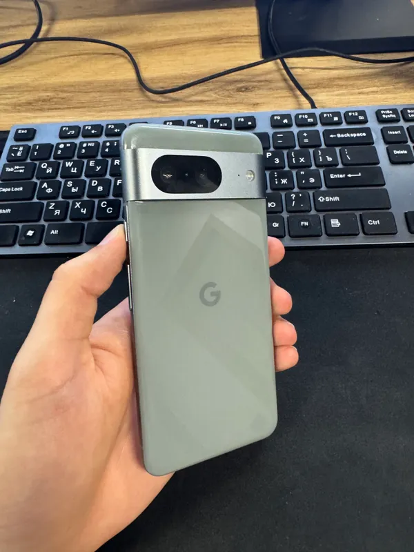 Google Pixel 8 2
