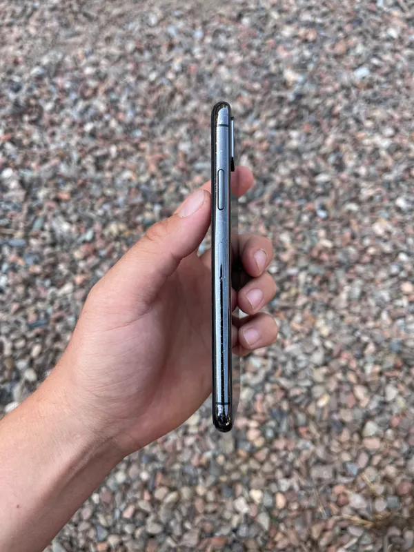 iPhone X срочно продаётся 2 iPhone X срочно продаётся 2