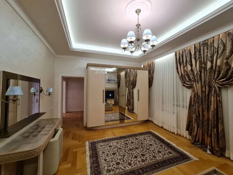 Новый Шкарный дом. — фото 2