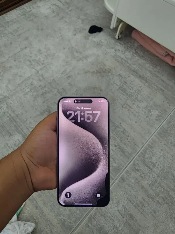 Iphone 15 pro max — фото 2