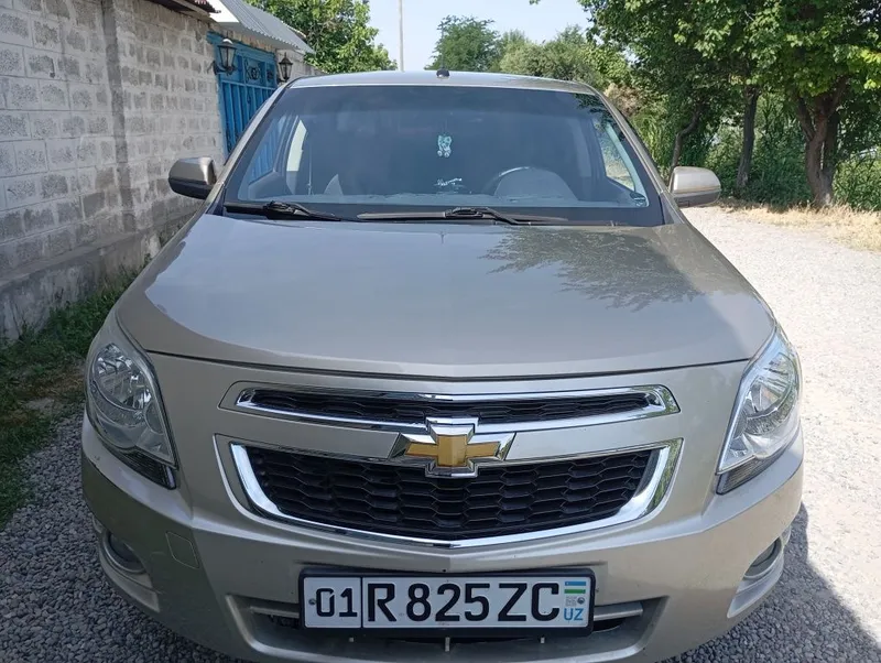 Срочно продается Chevrolet Cobalt 4 позиция в хорошем состоянии. — фото 1
