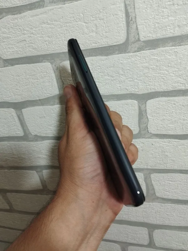 Redmi 8 32 Gb xolati ideal 4 Redmi 8 32 Gb xolati ideal 4