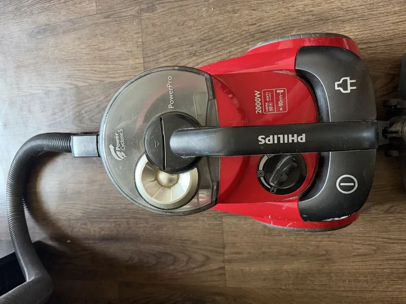 Продается пылесос PHILIPS POWERPRO, отличное состояние.