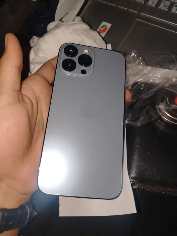 iPhone 13 Pro Max 2 iPhone 13 Pro Max 2